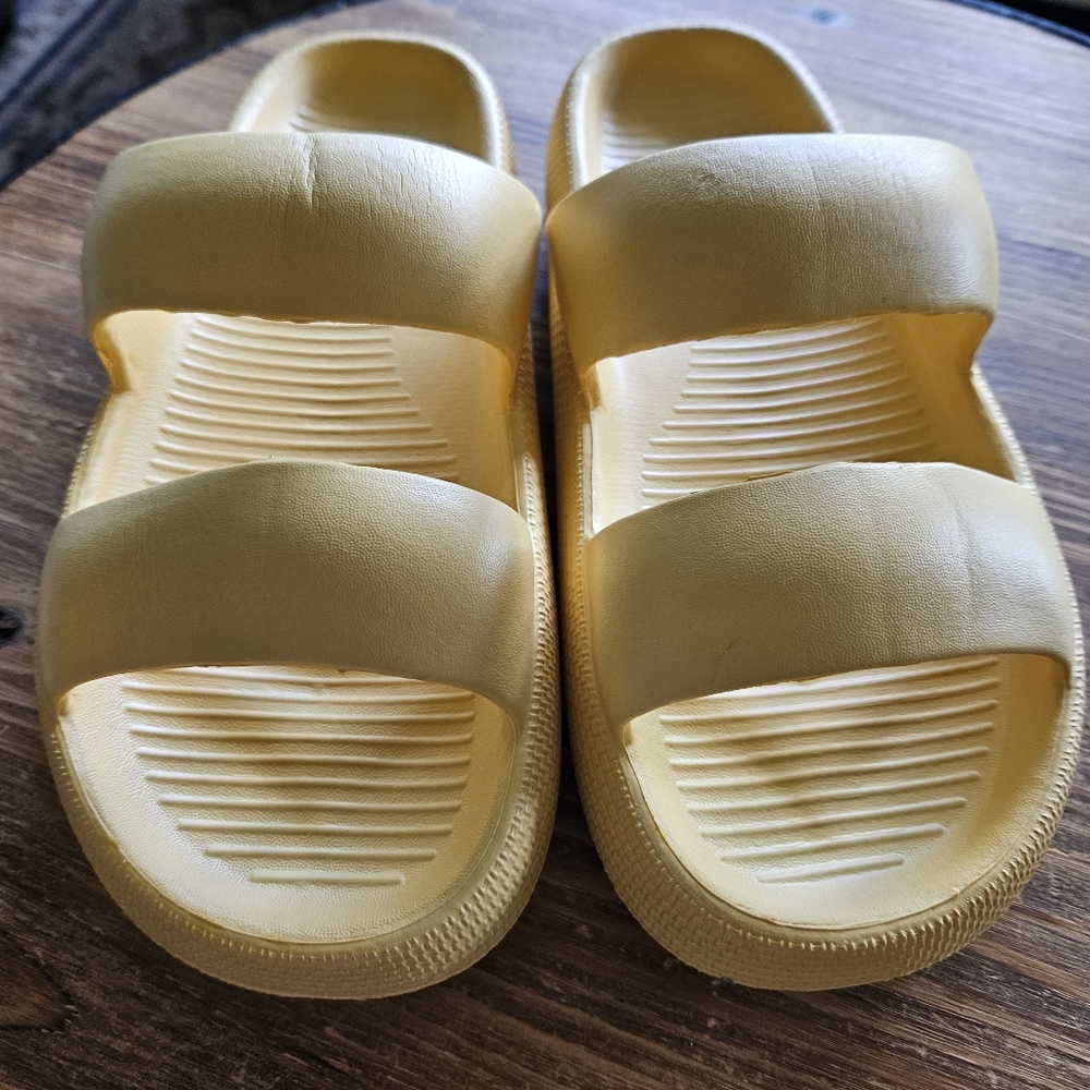 Yellow Slide Sandals 👡